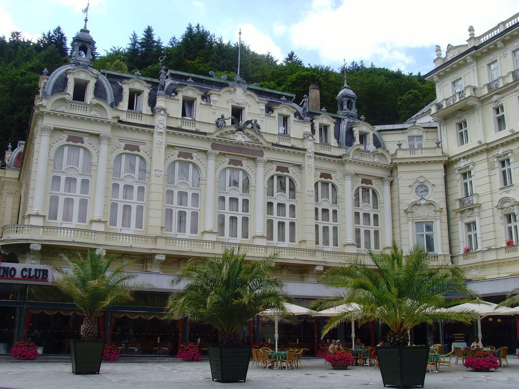 in Karlovy Vary pikkelysömör kezelésében kenőcs az arcra a vörös foltoktól