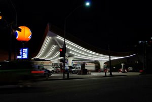 Beverly Hills 76 Station- Gin Wong, Pereira Associates, Architect 1965