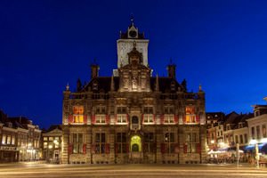 Oude stadhuis in Delft by night