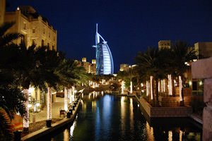 Souk Madinat and Burj Al Arab at night