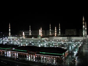Madinah, Al haram at night