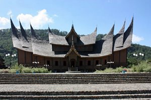 Around Bukittinggi, Istano Silinduang Bulan (Queens Palace)