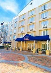 Отель Fairfield Inn and Suites Atlanta Buckhead