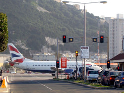 Аэропорт Марискал Сукре , Aeropuerto Mariscal Sucre, Эквадор