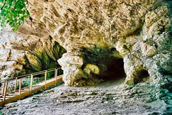 Ахштырская пещера, Россия