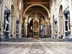 Базилика Сан-Джованни ин Латерано, Италия