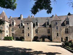 Замок Кюлан, Франция