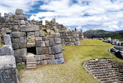 Fortaleza Saksayuman, Perú