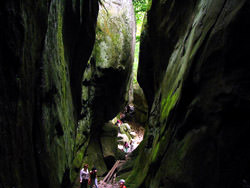 Optymistychna Mağarası, Ukrayna