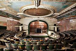 Театр Орфей, США