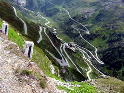 La Carretera Montanosa Stelvio Pass