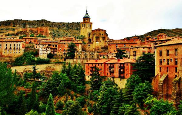 Город Альбаррасин, Испания