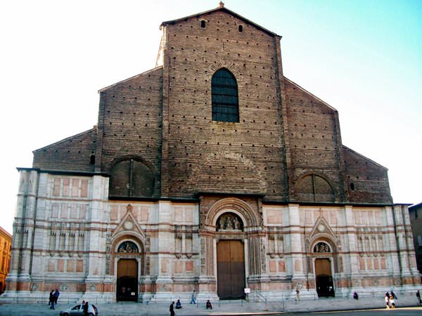 Базилика Сан-Петронио, Италия