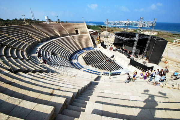 Caesarea Tiyatrosu, İsrail