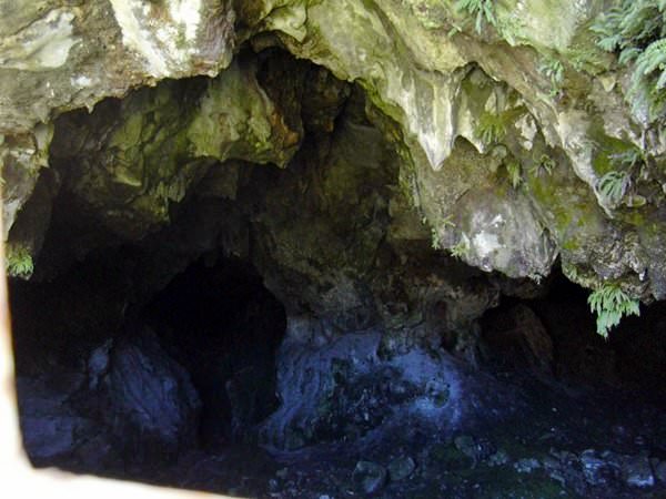 Пещеры в горах Атапуэрка, Испания