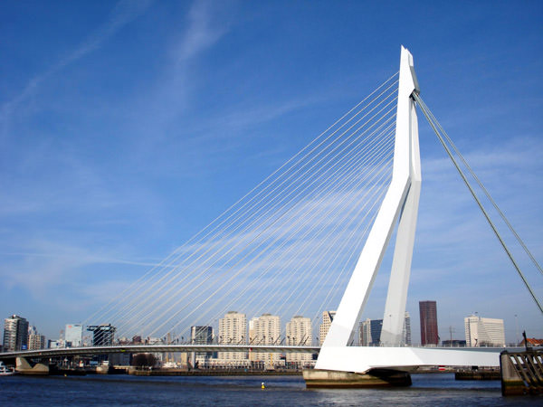 Erasmusbrücke, Die Niederlande