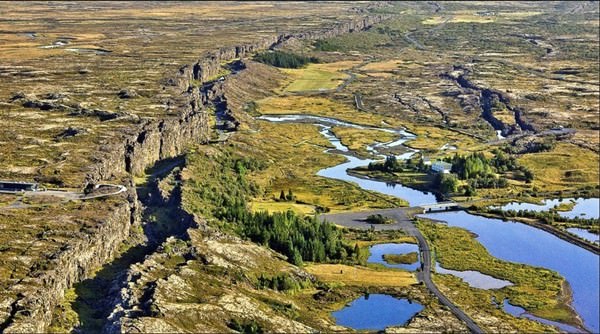 Fallas Gigantes en Islandia, Islandia