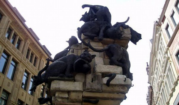Evsiz Kediler Anıtı, Almanya