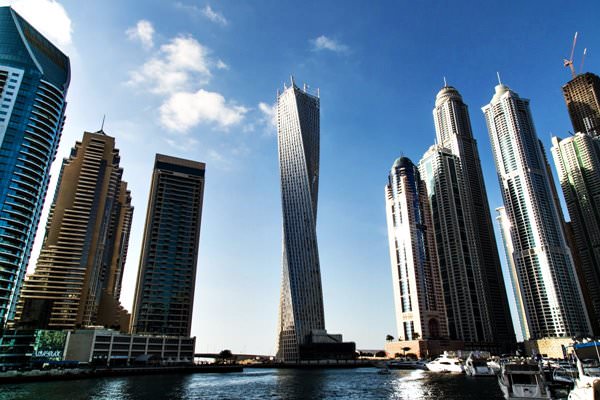 Infinity Tower Wolkenkratzer, Vereinigte Arabische Emirate