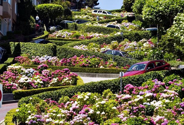 Lombard Street, USA
