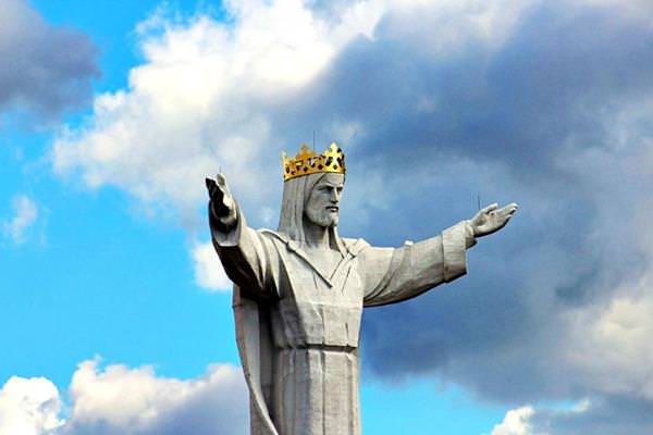Статуя Царя Христа, Польша