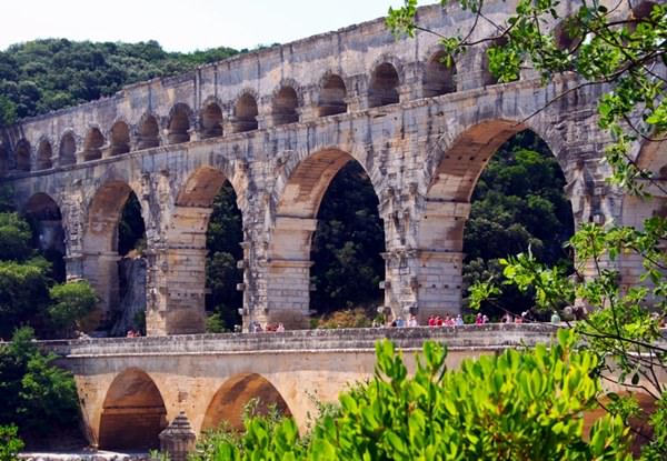 Древнеримский акведук Пон-дю-Гар, Франция