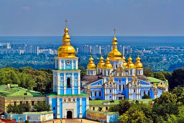 Catedral de Cúpula Dorada de San Miguel, Ucrania