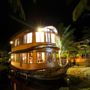 Aunchaleena Beach Front Resort, Koh Chang (Boat Chalet)
