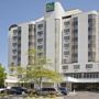 Quality Hotel and Suites Oakville