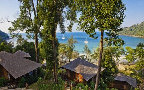 Отель Bunga Raya Island Resort & Spa