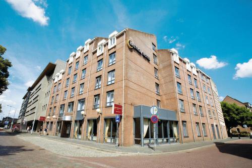 Отель Bastion Deluxe Hotel Maastricht / Centrum