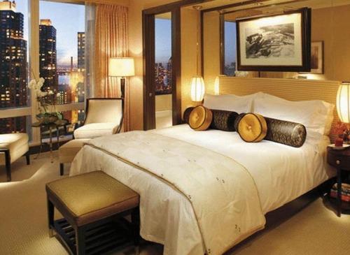 Отель Mandarin Oriental New York