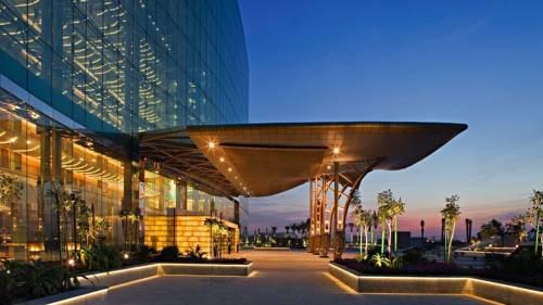 Фото отеля The Meydan Hotel, Dubai