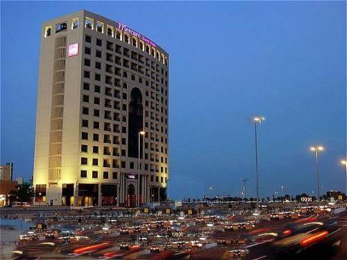 Фото отеля Mercure Grand Hotel Seef / All Suites, Manama