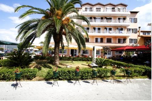 Фото отеля Hotel Nirikos, Lefkada