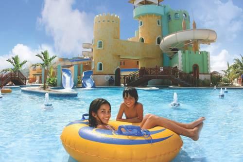 Фото отеля Sunset Beach Resort Spa and Waterpark All Inclusive, Montego Bay