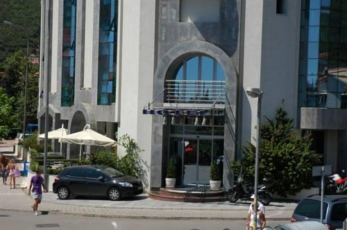 Photo of Hotel Blue Star, Budva