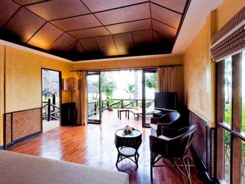 Фото отеля Outrigger Phi Phi Island Resort and Spa, Phi Phi Island