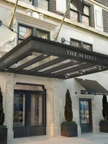 Фото отеля The Surrey, New York (New York)
