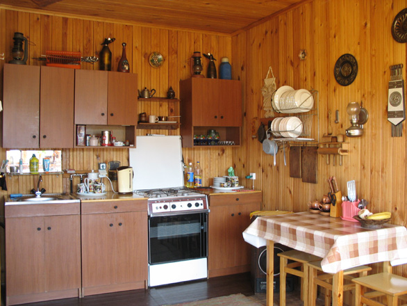 Among Friends cottage. Kitchen