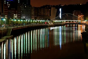Bilbao de noche
