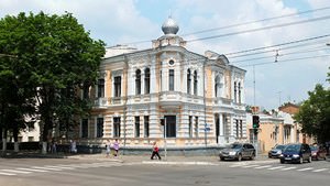 Old building at Bucuresti and Lazo Streets
