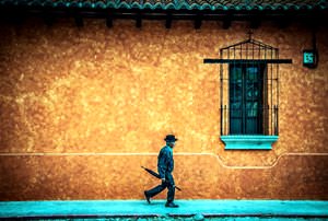 Chasing pavements, Antigua Guatemala