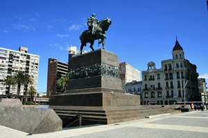 Montevideo - Plaza de Independencia