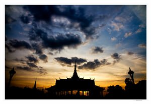 Sunset  -  Royal Palace Park  -  Phnom Penh