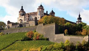 Taking the path to the Marienberg Fortress