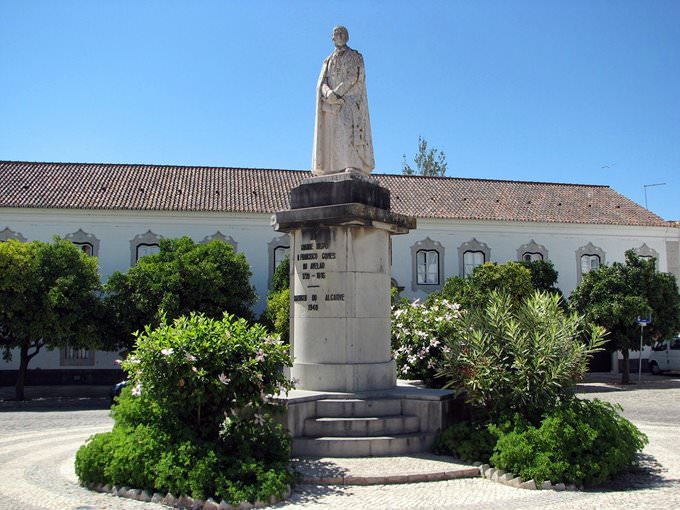 Dom Francisco Gomes de Avelar statue - Faro - The Algarve