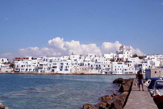 Paros