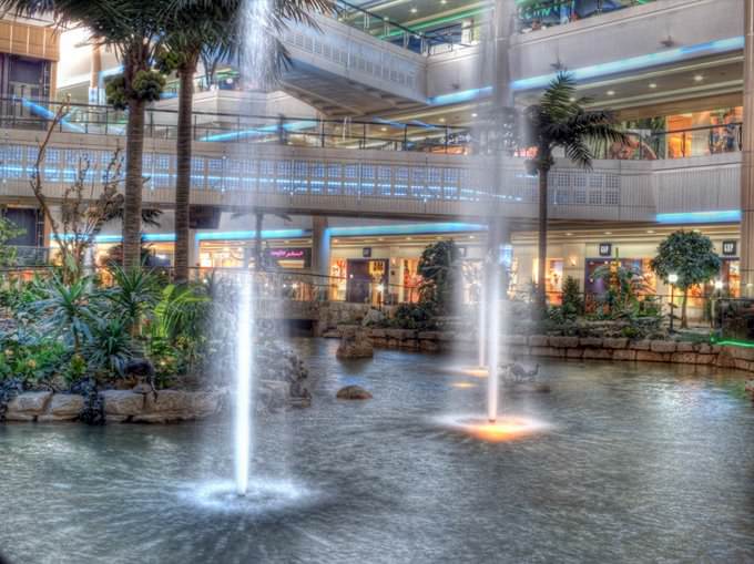 saudi shopping mall
