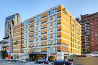 Отель Quality Hotel Downtown Montreal